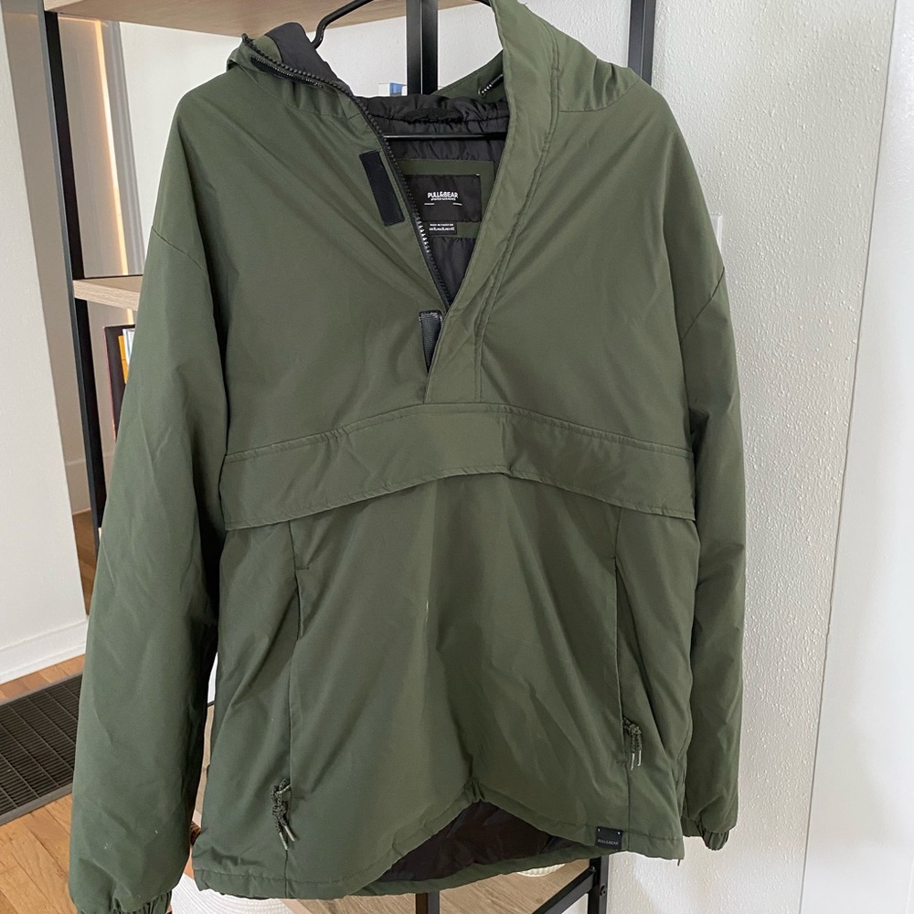 Pull&Bear Men's Olive Windbreaker